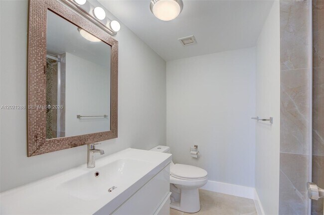 Building Photo - 3031 N Ocean Blvd
