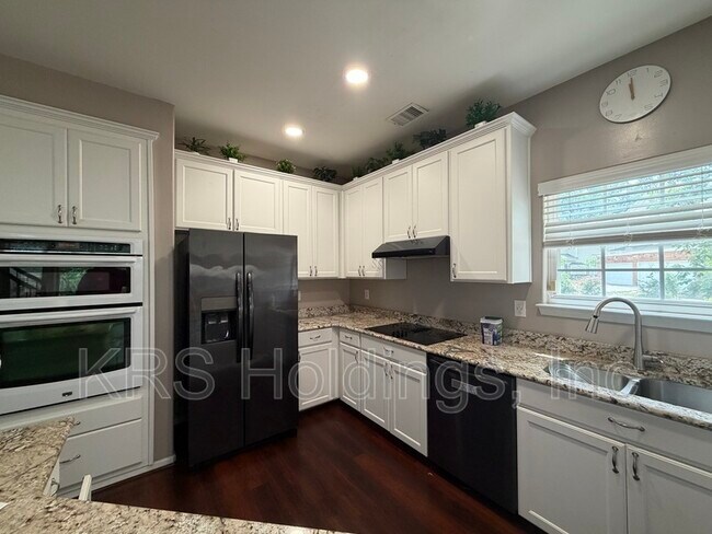 Building Photo - 1409 Pandoria Ct