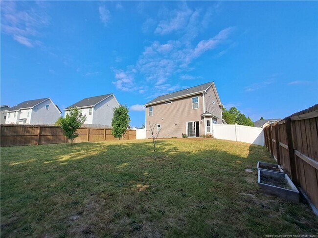 Building Photo - 162 Watchmen Ln