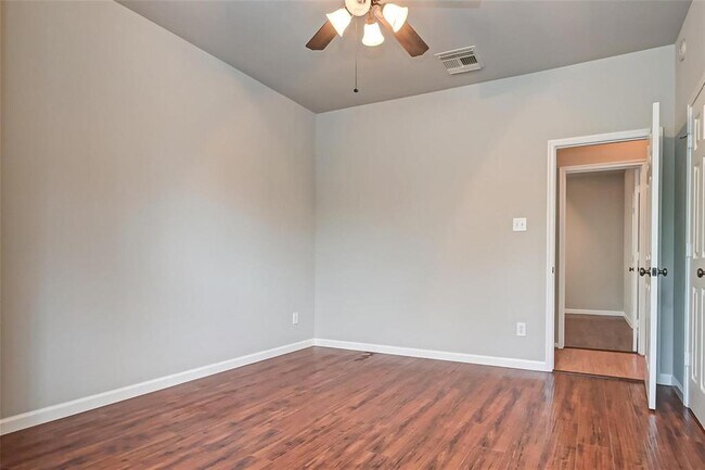 Building Photo - 11310 English Rose Trail