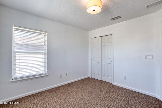 Building Photo - 637 Mount Olympus Blvd