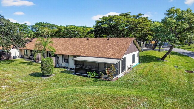 Building Photo - 117 Vía De Casas Norte