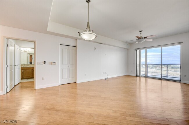 Building Photo - 8255 S Las Vegas Blvd