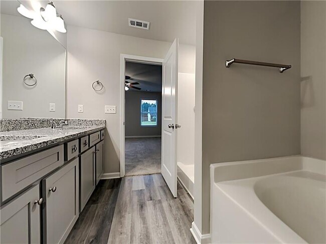 Building Photo - 45 Meadow Overlook Dr
