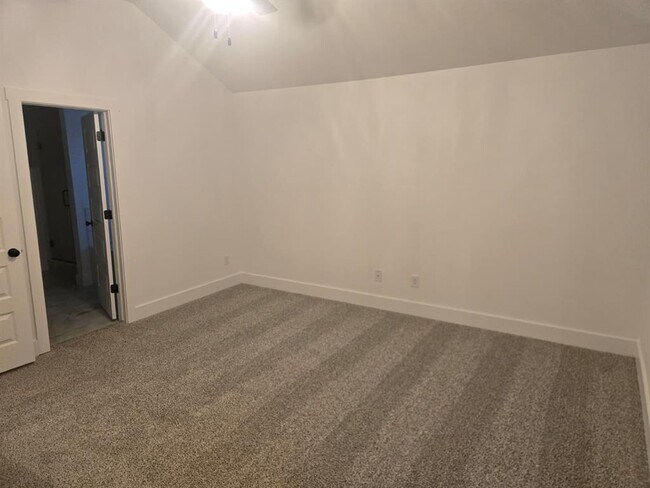 Building Photo - 17705 Horne Ln