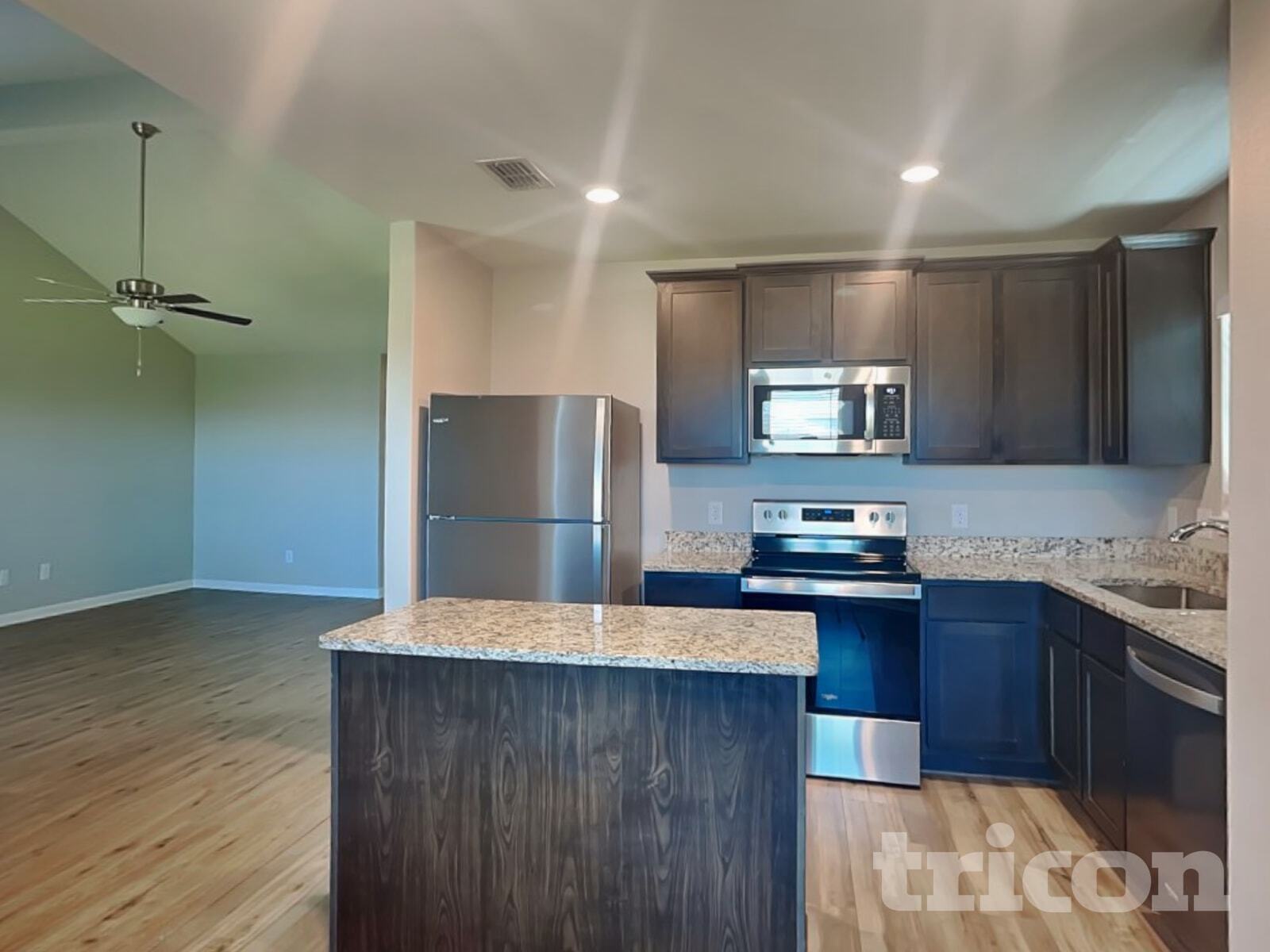 Building Photo - 108 Saloon Cv E