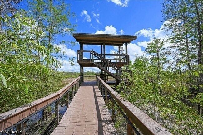 Building Photo - 5891 Haiti Dr