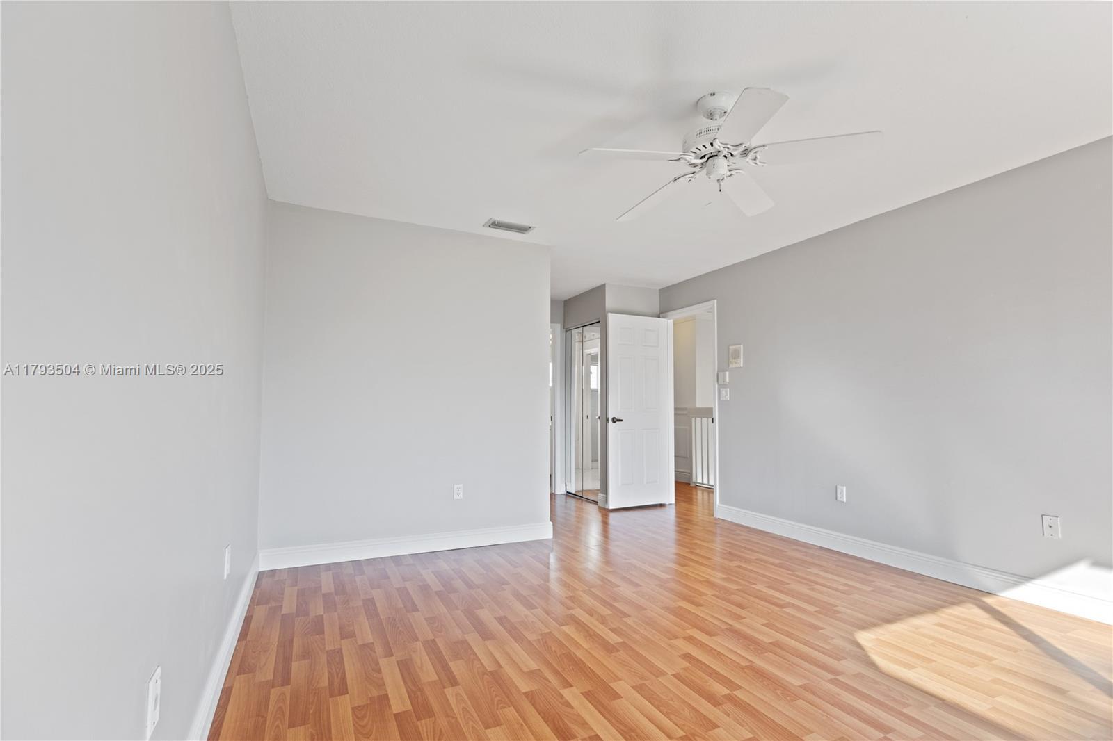 Building Photo - 10208 NW 51st Ter
