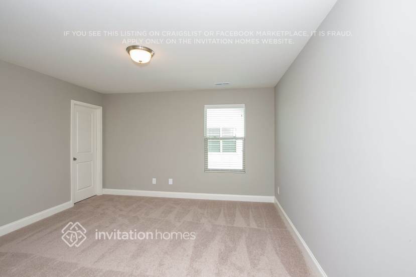 Building Photo - 5322 Roberta Crossing Dr