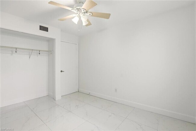 Building Photo - 1450 Green Valley Cir