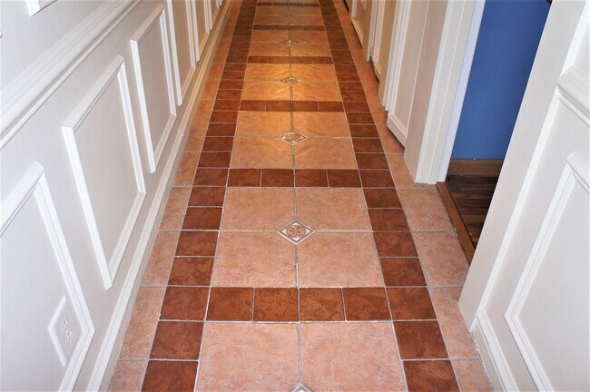 Building Photo - 273 Cypress Point Dr