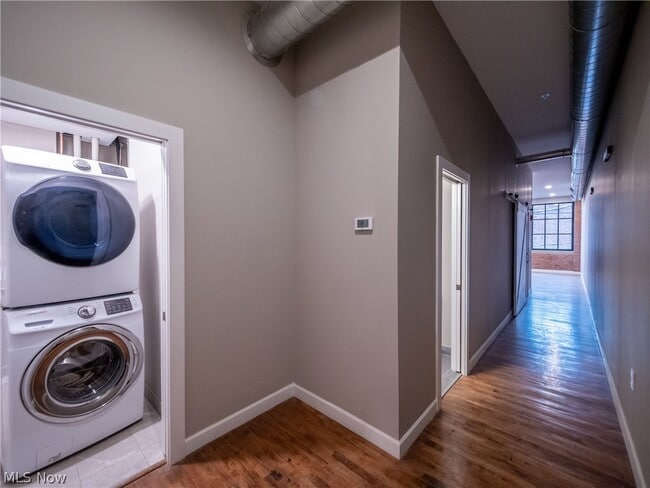 Building Photo - 3800 Euclid Ave