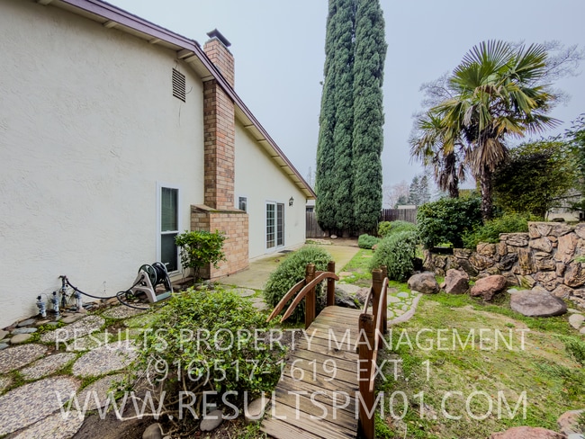 Building Photo - 3 Bedroom | 2 Bathroom Home – Available Now