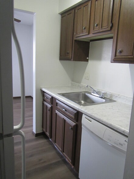 Building Photo - 117-129 Harbet Ave NW