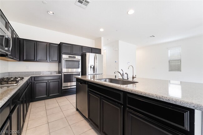Building Photo - 155 Volti Subito Way