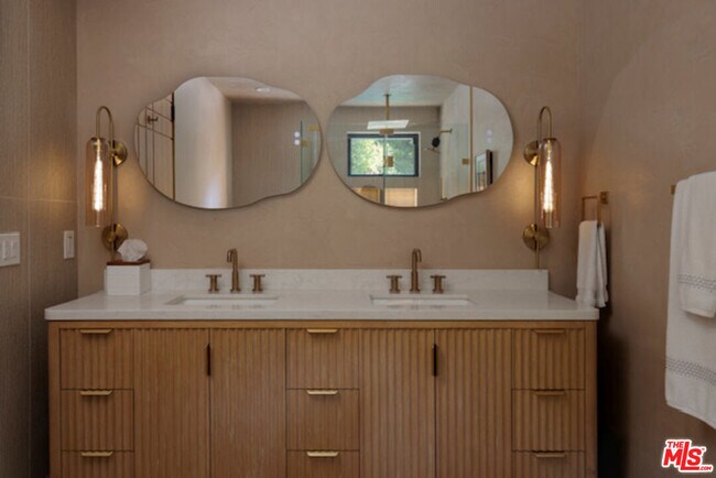 Building Photo - 3637 Loadstone Dr
