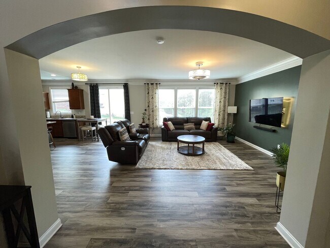 Building Photo - East Jefferson County Home For Rent - Move...
