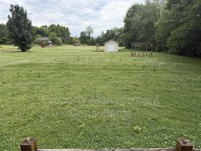 Building Photo - 425 Bainbridge Loop