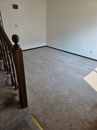 Building Photo - 509 Elm Ave