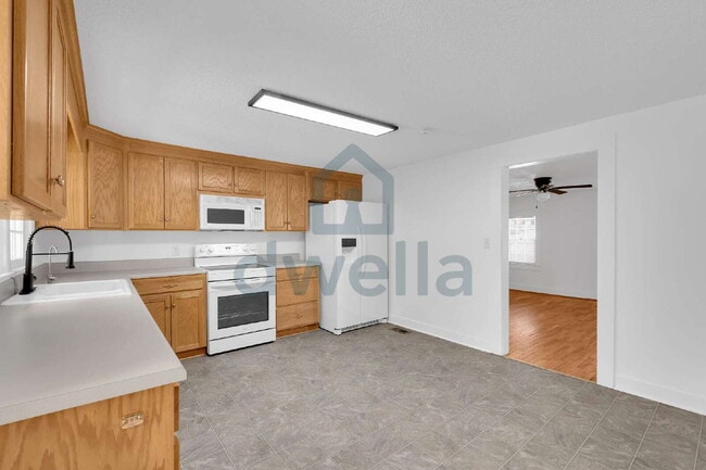 Building Photo - Fully Renovated 3-Bedroom Home in Gaffney—Convenient Access to Interstates & Spartanburg!