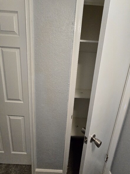 Building Photo - 9388 Pine Tree Rd