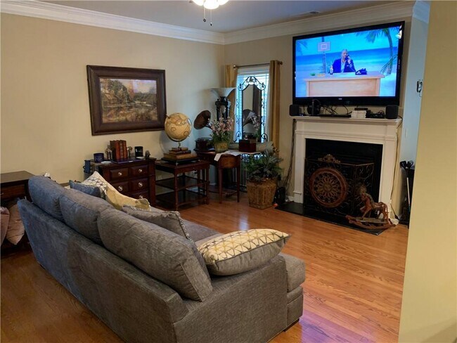 Building Photo - 5385 Donehoo Ct