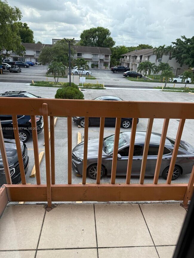 Building Photo - 2377 W 66th Pl