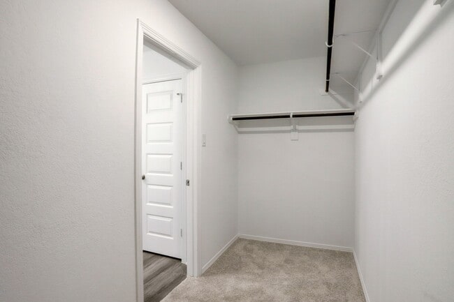 Building Photo - 16754 Rover Ln