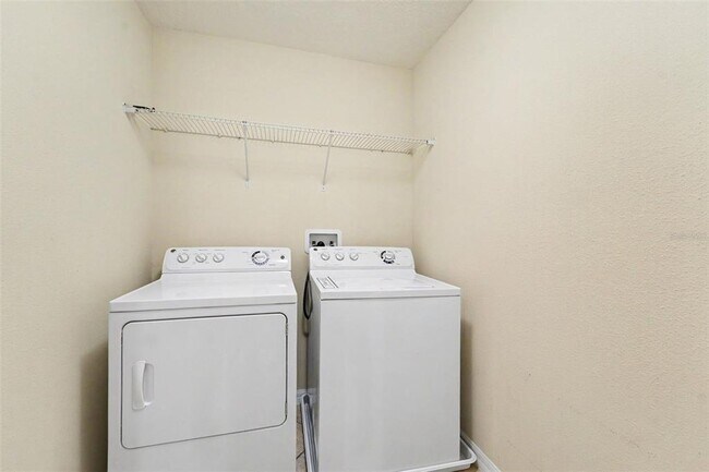 Building Photo - 4260 Fennwood Ct