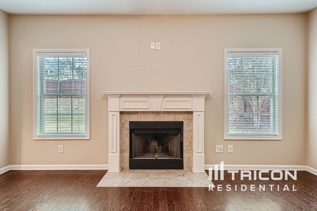 Building Photo - 328 Cliffhaven Cir