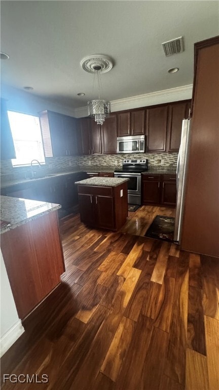 Building Photo - 8134 Silver Birch Way