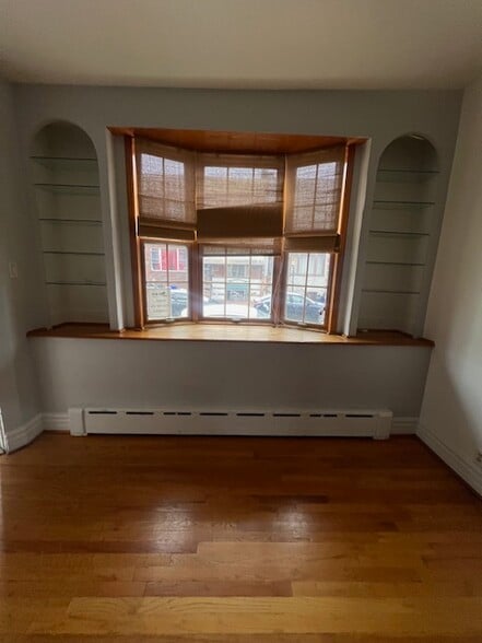 Front Bay Windows w/ Inlet Shelving - 2447 S 9th St