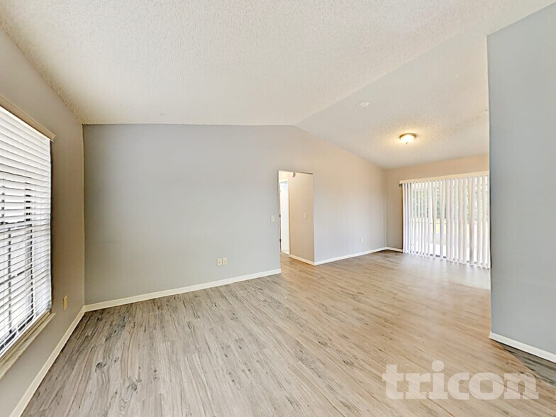 Building Photo - 1778 Hazelton Ave