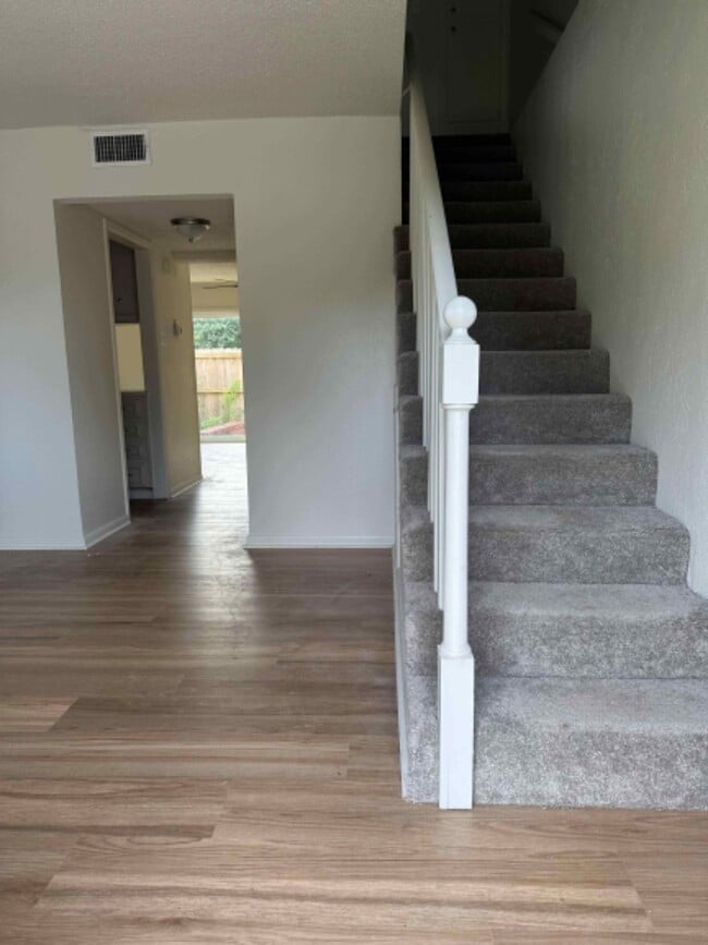 Building Photo - 5405 Tennyson Dr