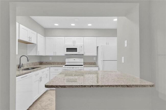 Building Photo - 514 Orange Dr