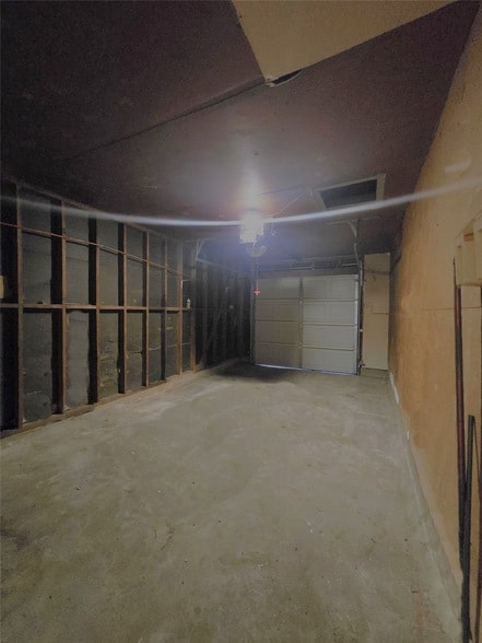 Building Photo - 514 Highfall Dr