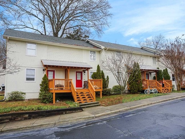 Building Photo - McCauley Trail Apartment