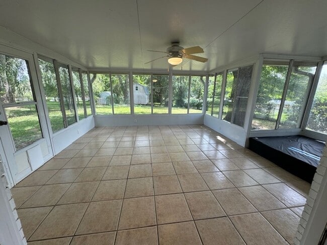 Building Photo - South AVL - 3/2 with Sunroom and Flex Space!
