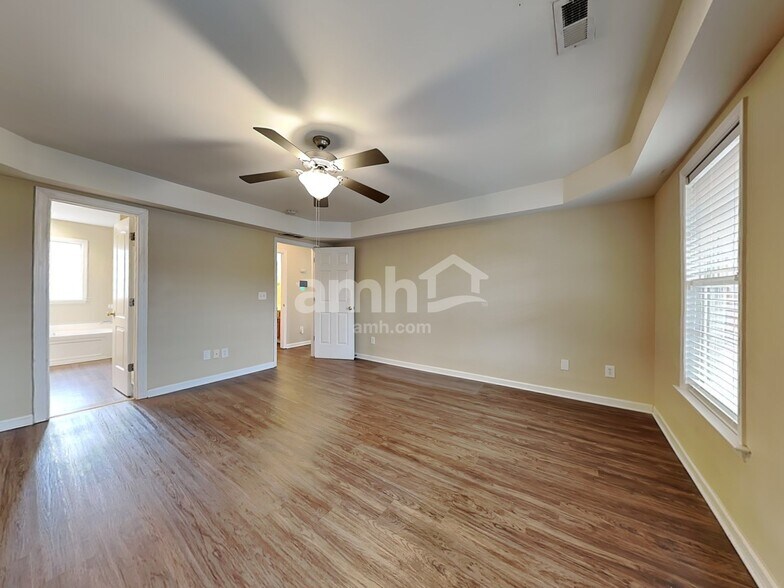 Building Photo - 1849 Denise Ln