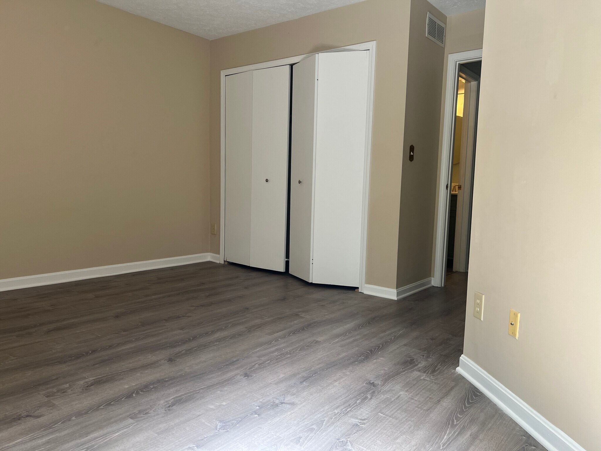 Building Photo - 2957 Heatherwood Ct