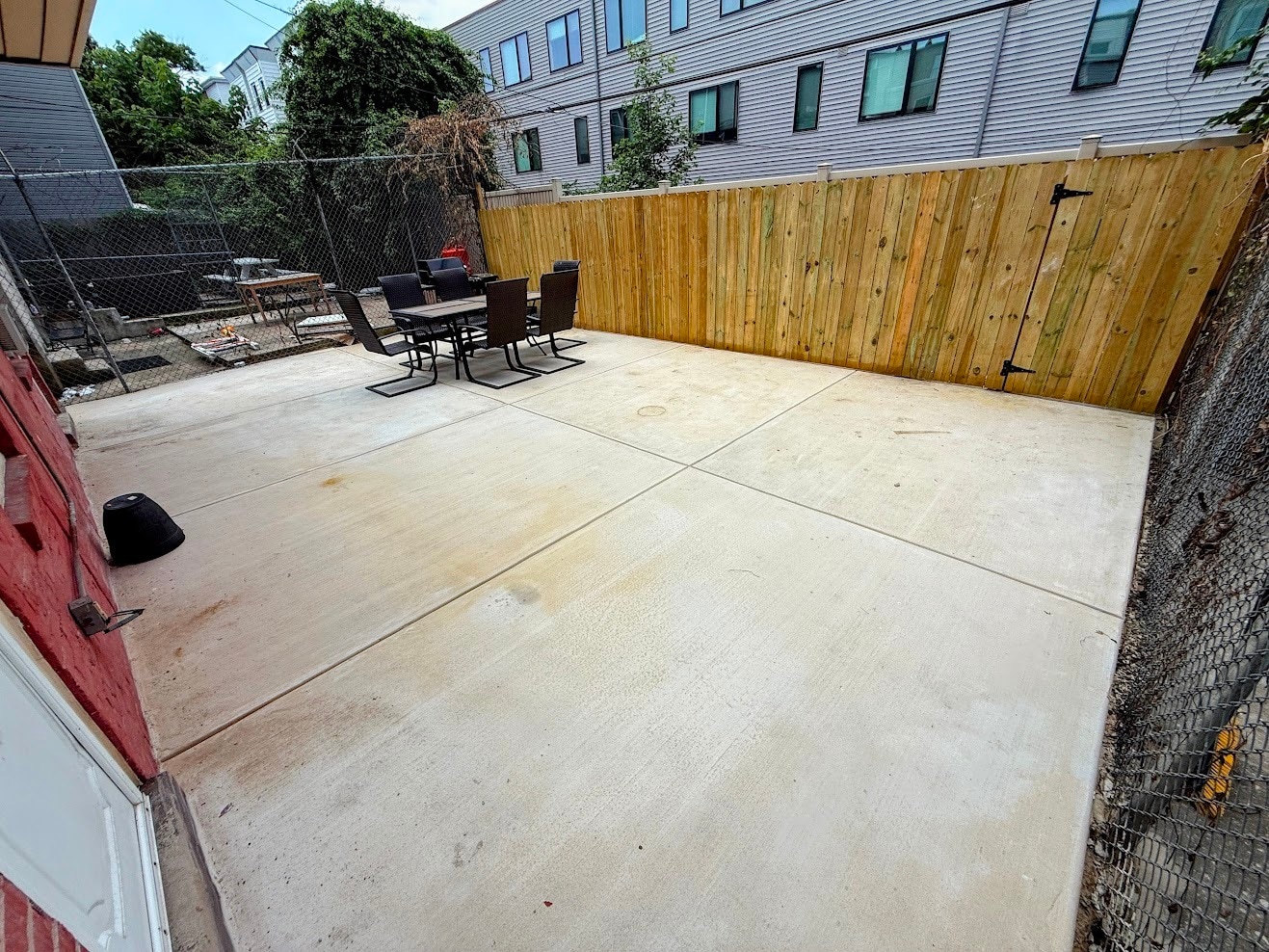 Backyard includes Furniture - 2148 N Carlisle St