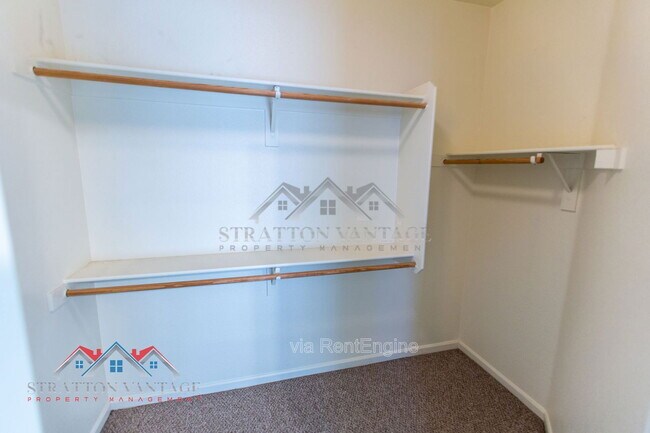 Building Photo - 13562 W Cypress St