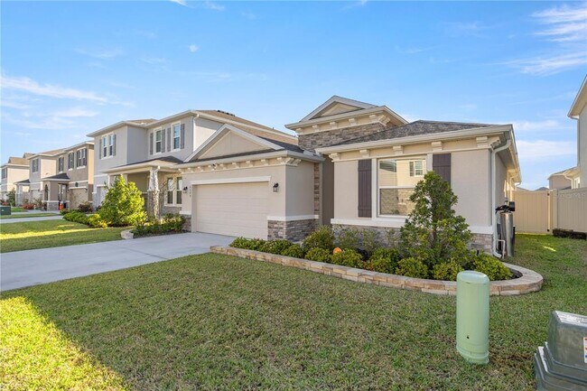 Building Photo - 8899 SW 50th Ave