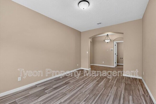 Building Photo - 8727 Placitas Roca Rd