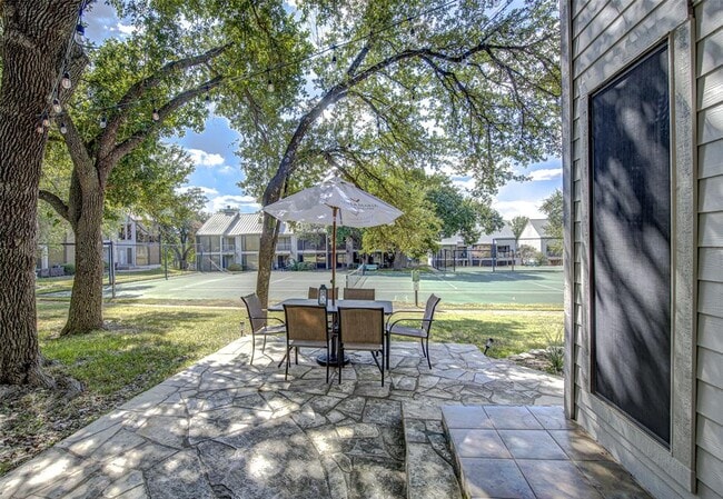 Building Photo - 177 World of Tennis Sq