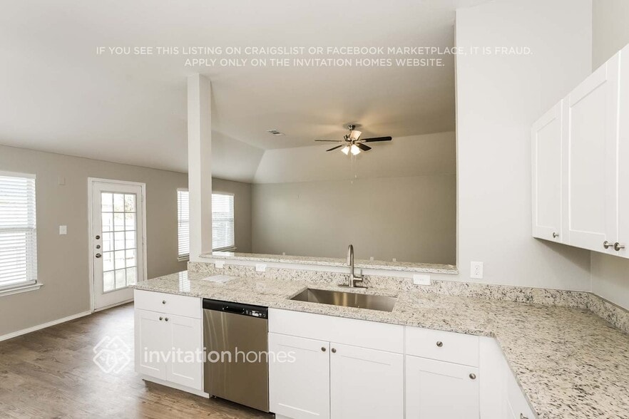 Building Photo - 409 Heritage Dr