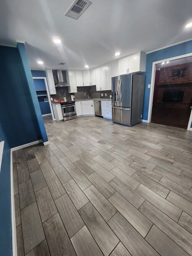 Kitchen - 2801 Timberpeg Ct