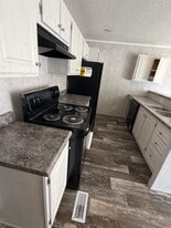 Building Photo - 4182 Queen Isabel Ct