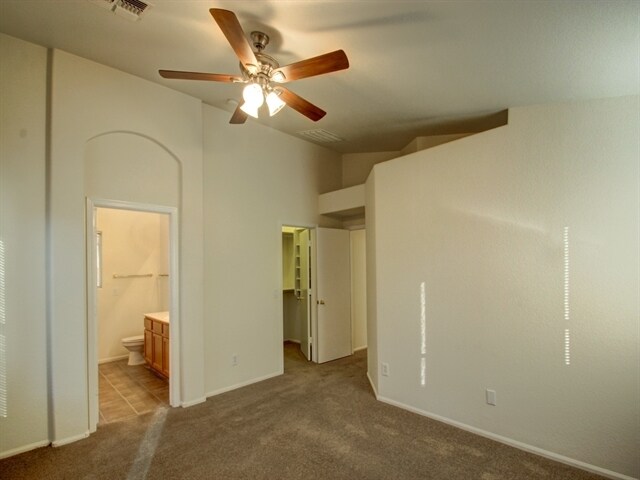 Building Photo - 12613 W Reade Ave