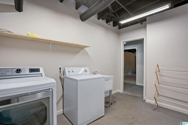 Building Photo - 1040 Green Springs Ave S